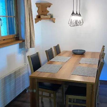 Rofla Serneus Apartment